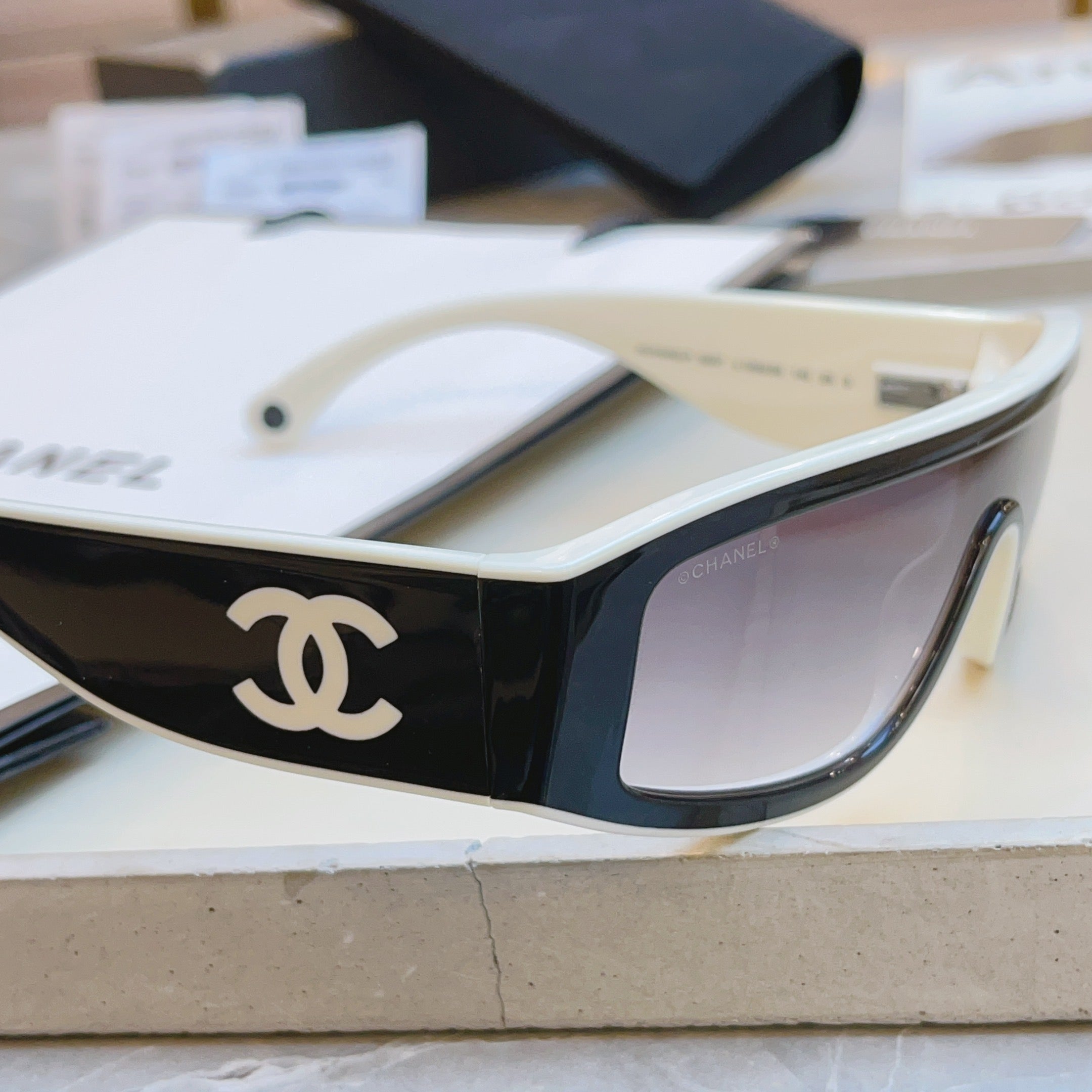 CHANEL 26S SHIELD FRAMES IN ACETATE 415243