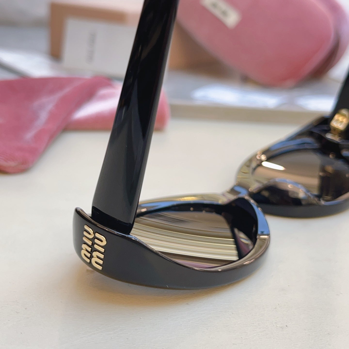 MIUMIU 26S OVAL FRAME IN ACETATE 415246