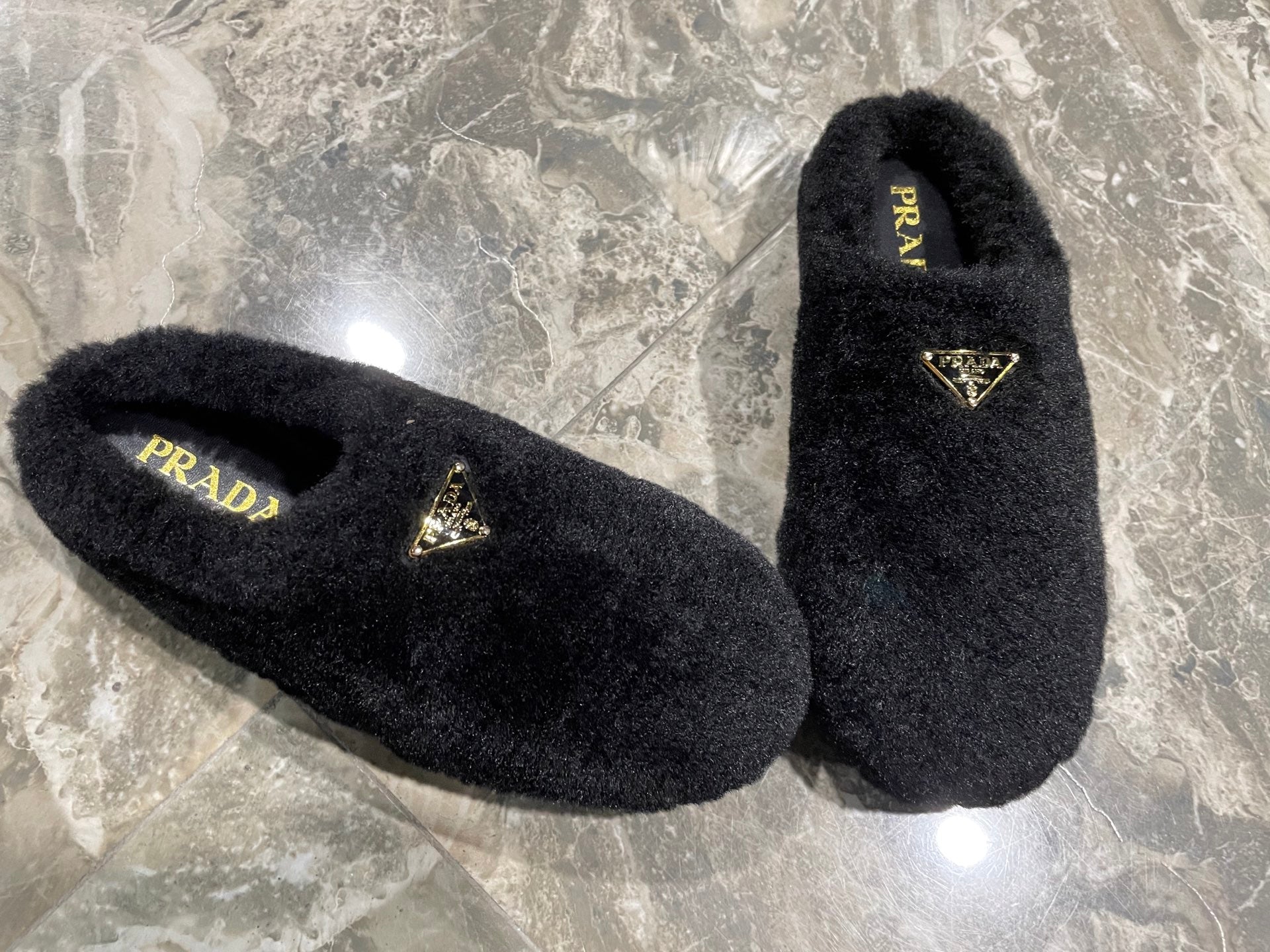 PRADA 26S SLIPPERS IN BLACK WOOL
