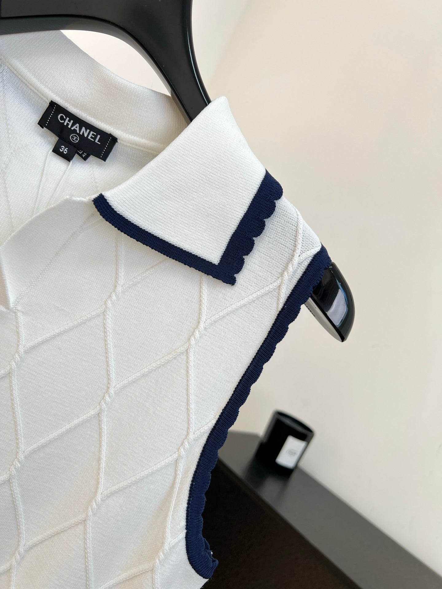 CHANEL 26S SLEEVELESS KNIT POLO TOP 1430