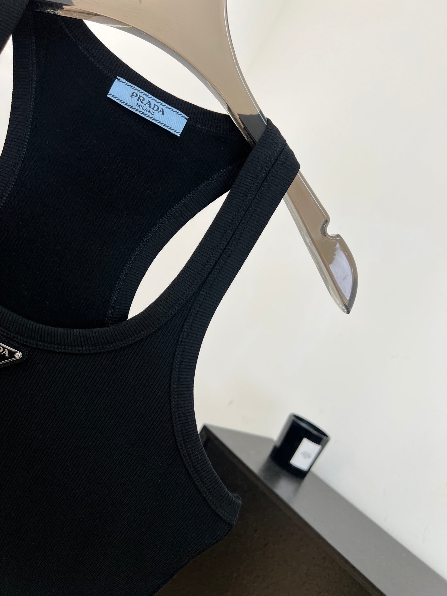 PRADA 26S SLEEVELESS TOP 1054