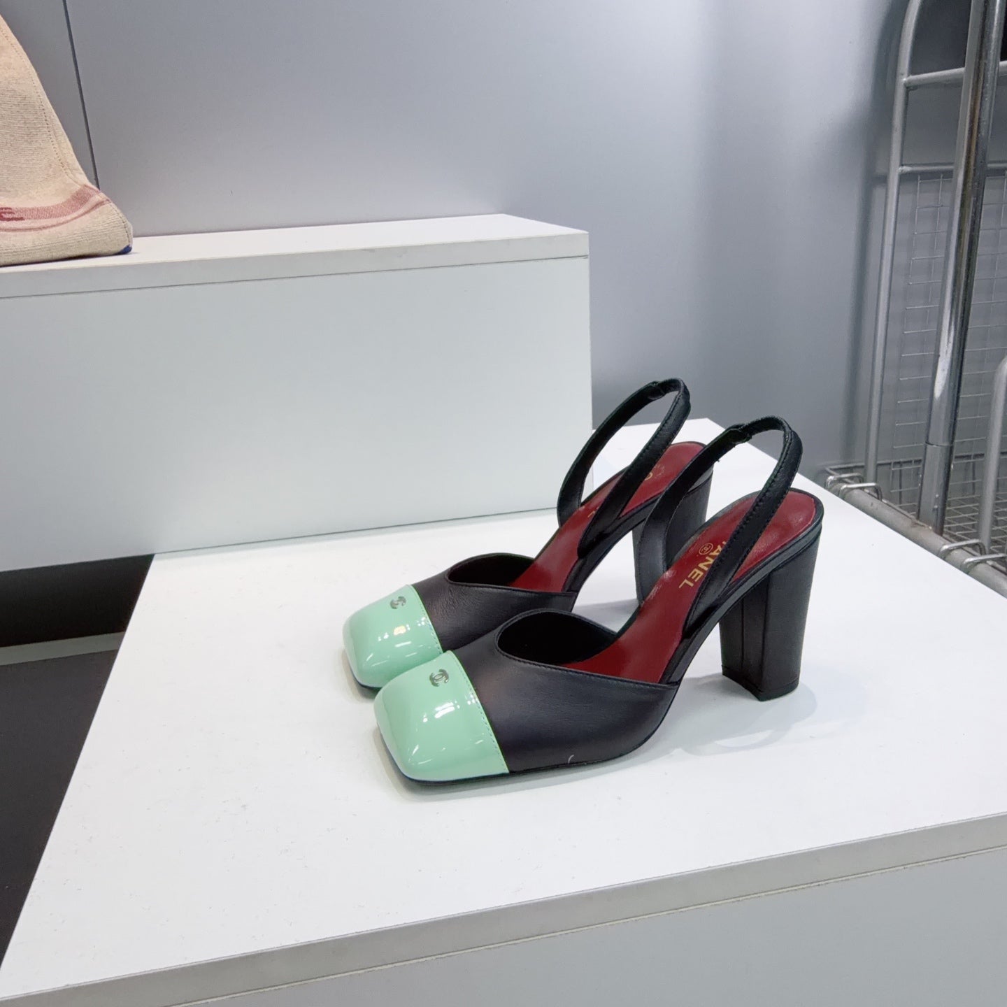 CHANEL 26S SLINGBACK 95 MM IN BLACK LAMBSKIN WITH MINT GREEN CAP TOE