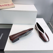 CHANEL 26S SQUARE-TOE FLATS IN DARK BROWN CROCODILE-EMBOSSED LAMBSKIN WITH WHITE TRIM
