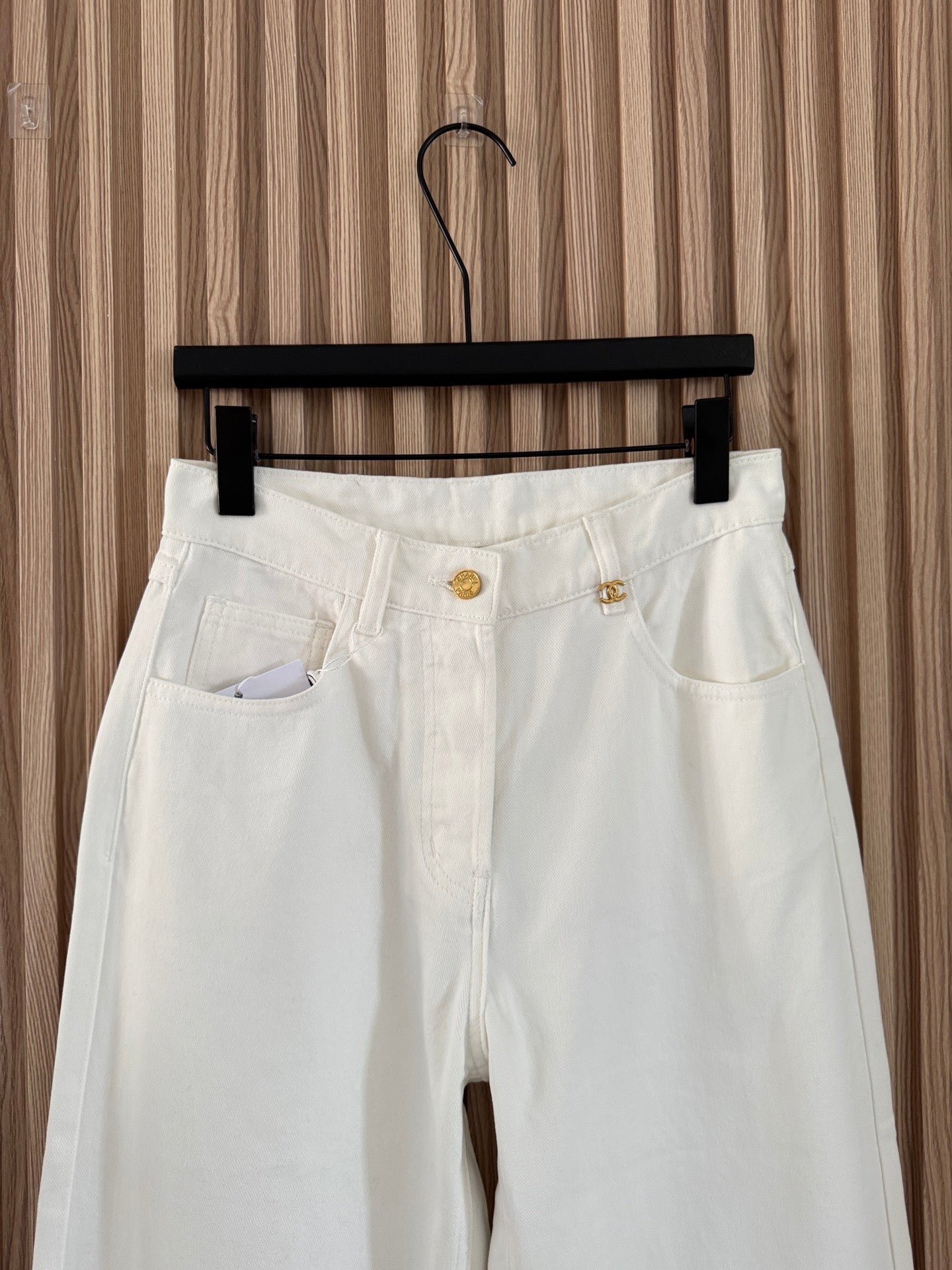 CHANEL 26S STRAIGHT-LEG JEANS 1391