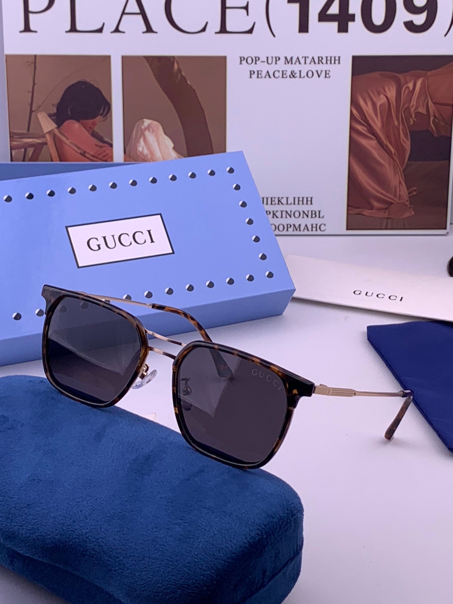 GUCCI 26S SQUARE FRAME IN METAL 422539