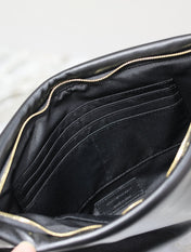 CALYPSO LARGE POUCH 30 IN BLACK SMOOTH LAMBSKIN