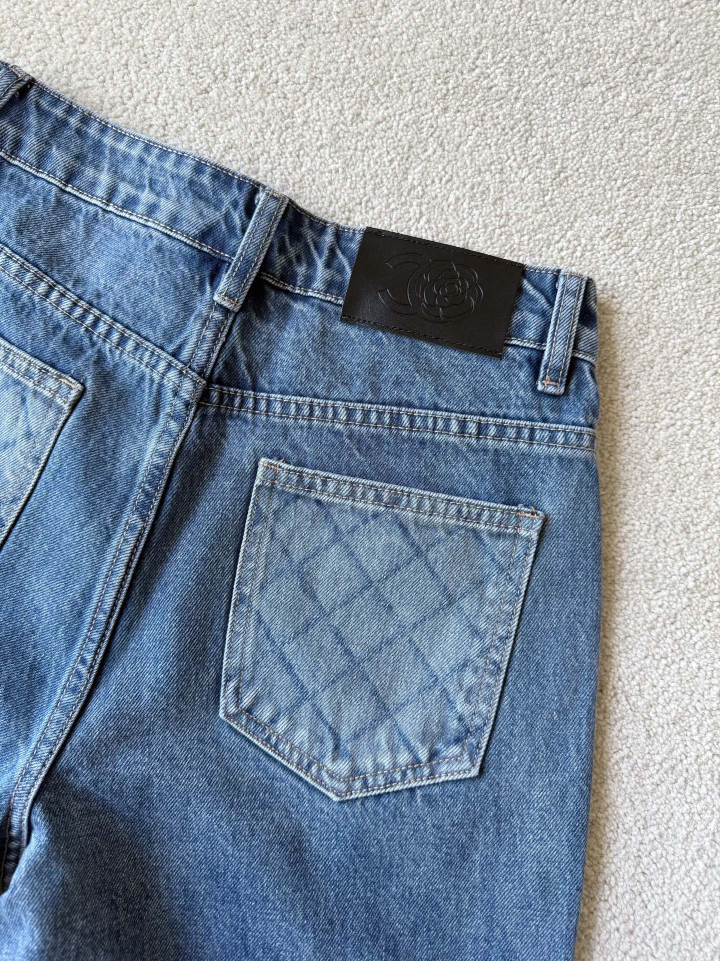CHANEL 26S JEANS 963