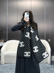CHANEL 25S SCARF 185 IN CASHMERE 721525