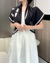 CHANEL 25S SCARF 90 IN SILK 732132