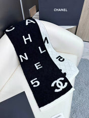 CHANEL 25S SCARF 180 IN CASHMERE 881631