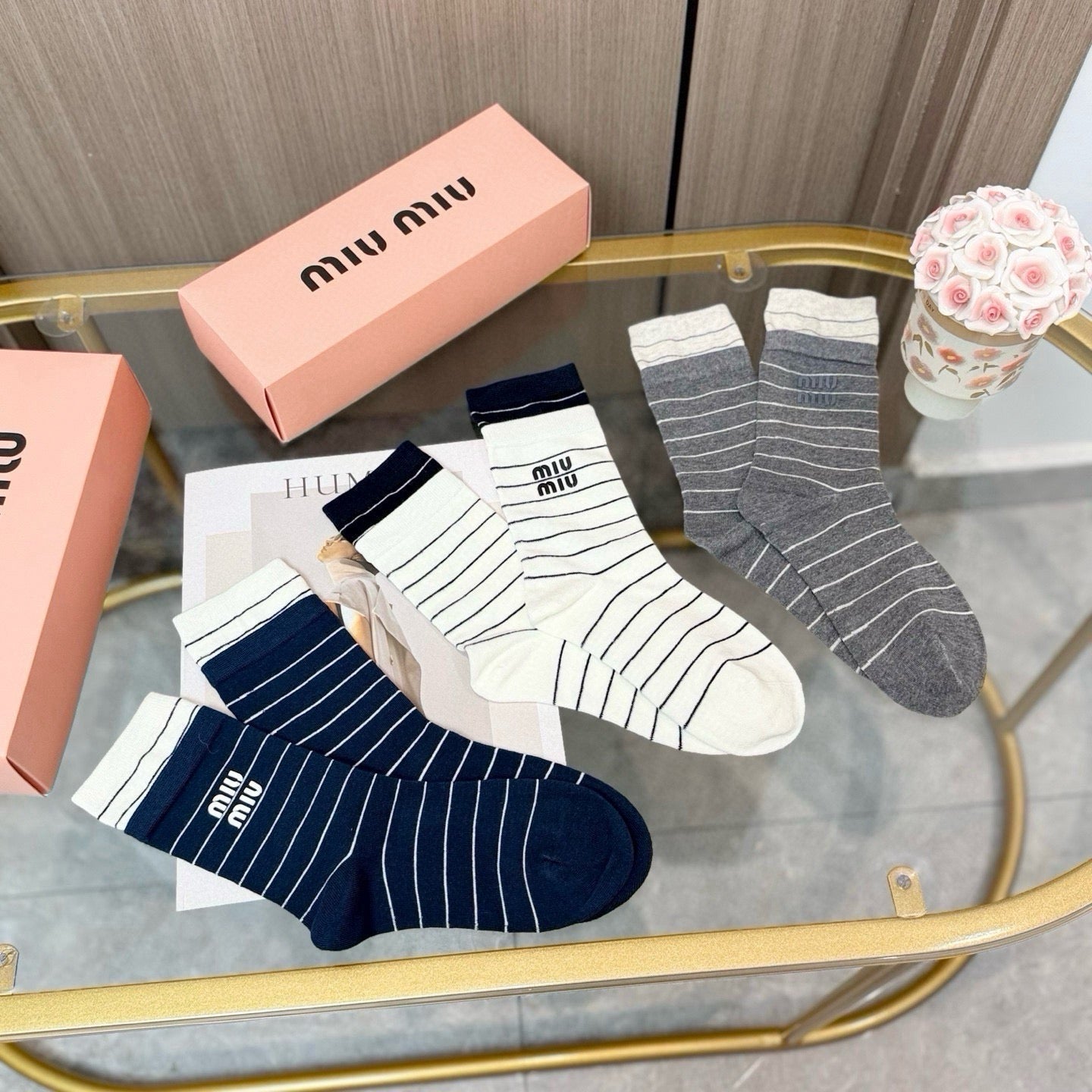 MIUMIU 26S CREW SOCKS 412421 (1 BOX)