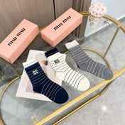 MIUMIU 26S CREW SOCKS 412421 (1 BOX)