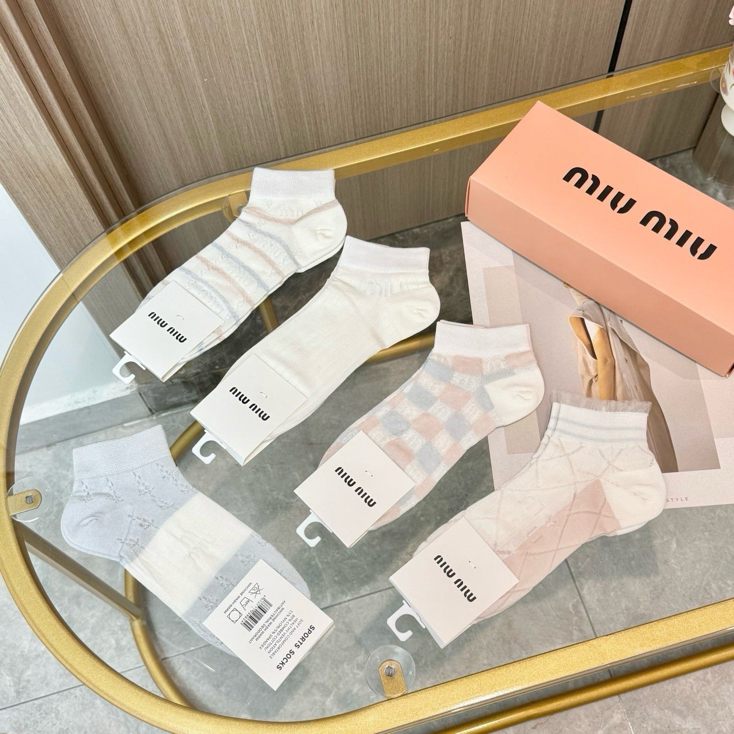 MIUMIU 26S ANKLE SOCKS 412423 (1 BOX)