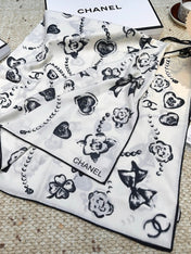 CHANEL 25S SCARF 140 CM IN CASHMERE SILK 943923