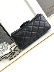 CC SMALL 17 FLAP BAG IN BLACK CALFSKIN