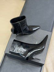 YSL 26S ZIPPERED HEELED BOOTS IN BLACK SHINY CALFSKIN