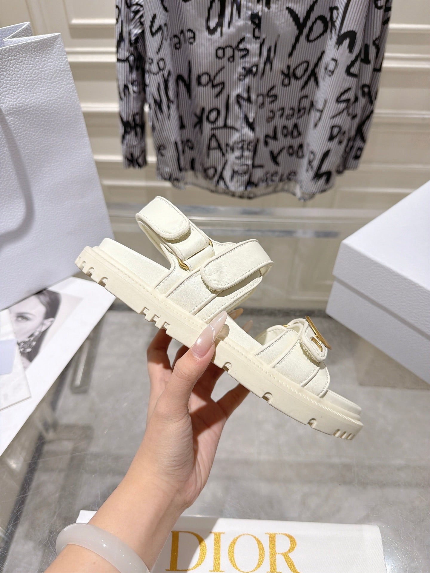 DIOR 26S VELCRO SANDALS IN OFF WHITE CALFSKIN