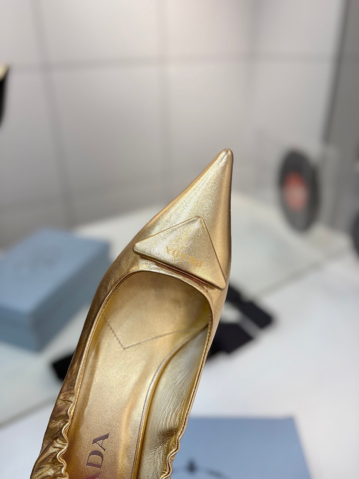 PRADA 26S PUMPS 55MM IN GOLD CALFSKIN WITH LOGO