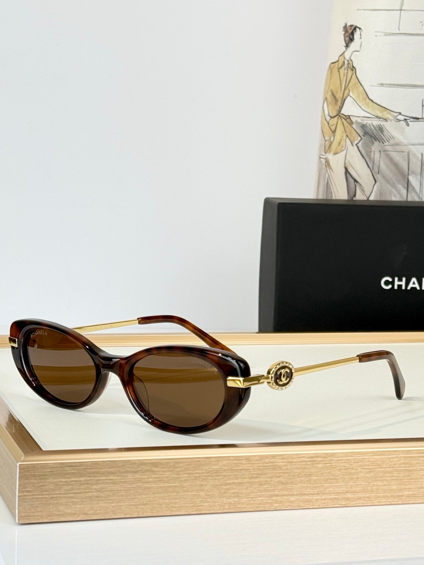 CHANEL 26S OVAL FRAME IN ACETATE 404530