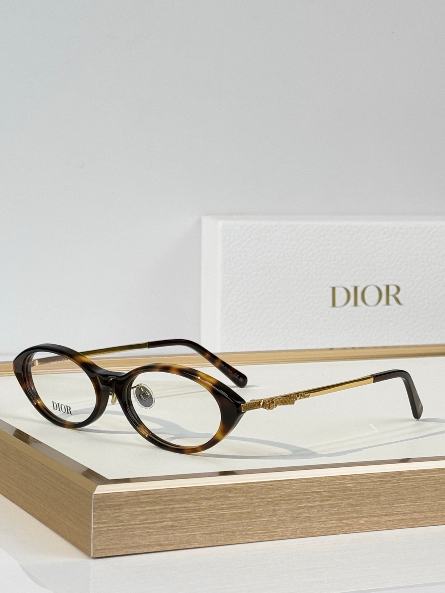 DIOR 26S OVAL FRAME IN ACETATE 417065