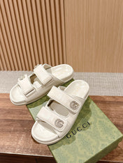 GUCCI 26S DOUBLE-STRAP SANDALS IN CREAM BEIGE CALFSKIN