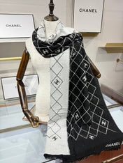 CHANEL 25S SCARF 195 IN CASHMERE 880355