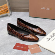 CLASSIC BALLET SHOES IN LEOPARD PRINT GLOSSY LEATHER