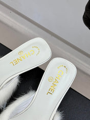 RABBIT FUR POINTED-TOE MULE IN WHITE LAMBSKIN
