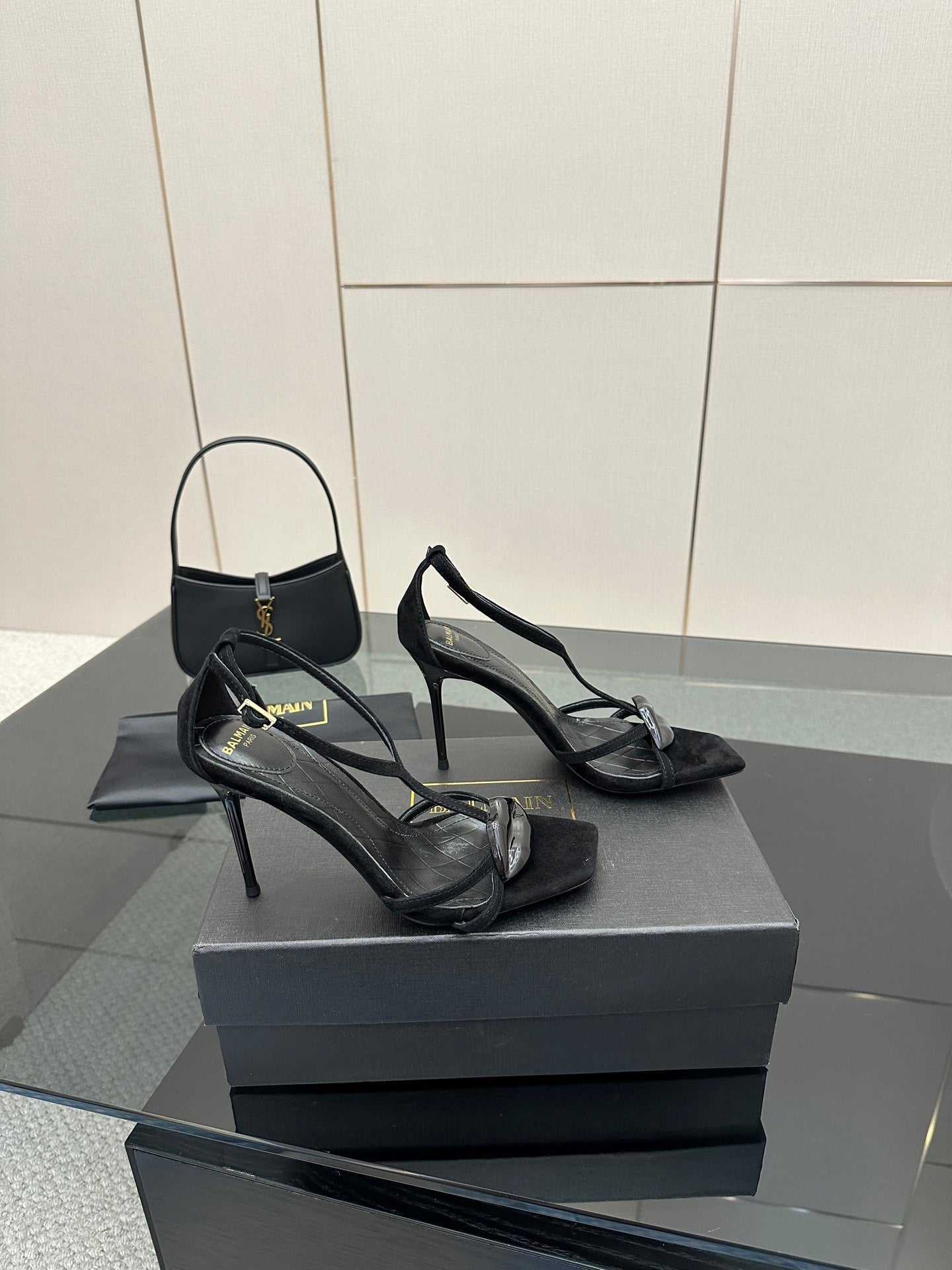 BALMAIN 25S LIPS SANDALS 10 IN BLACK SUEDE