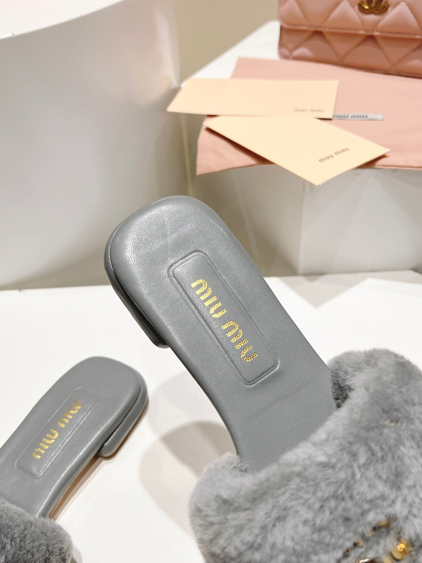 MIUMIU 26S SQUARE-TOE SANDALS IN GREY SHEARLING AND LEATHER