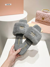 MIUMIU 26S SQUARE-TOE SANDALS IN GREY SHEARLING AND LEATHER