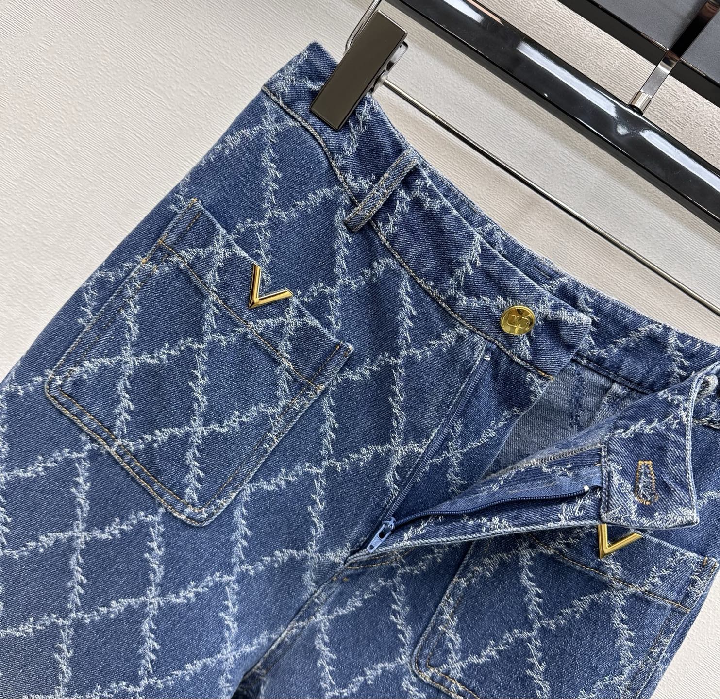 VALENTINO 26S DENIM JEANS 198