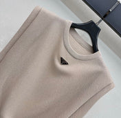 PRADA 26S SLEEVELESS SWEATER STYLE 922