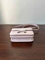 CONSTANCE 18 LIGHT PINK CHEVRE SILVER HARDWARE