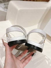 MAUD SANDAL WITH TRIOMPHE IN WHITE CALFSKIN