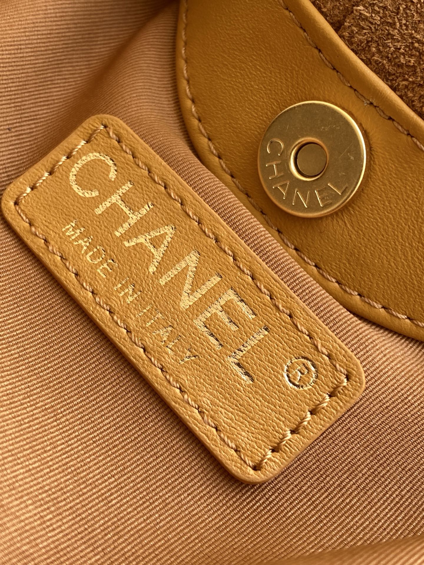 CHANEL 26S HAND BAG 12 IN CARAMEL BROWN SUEDE GOLD HARDWARE