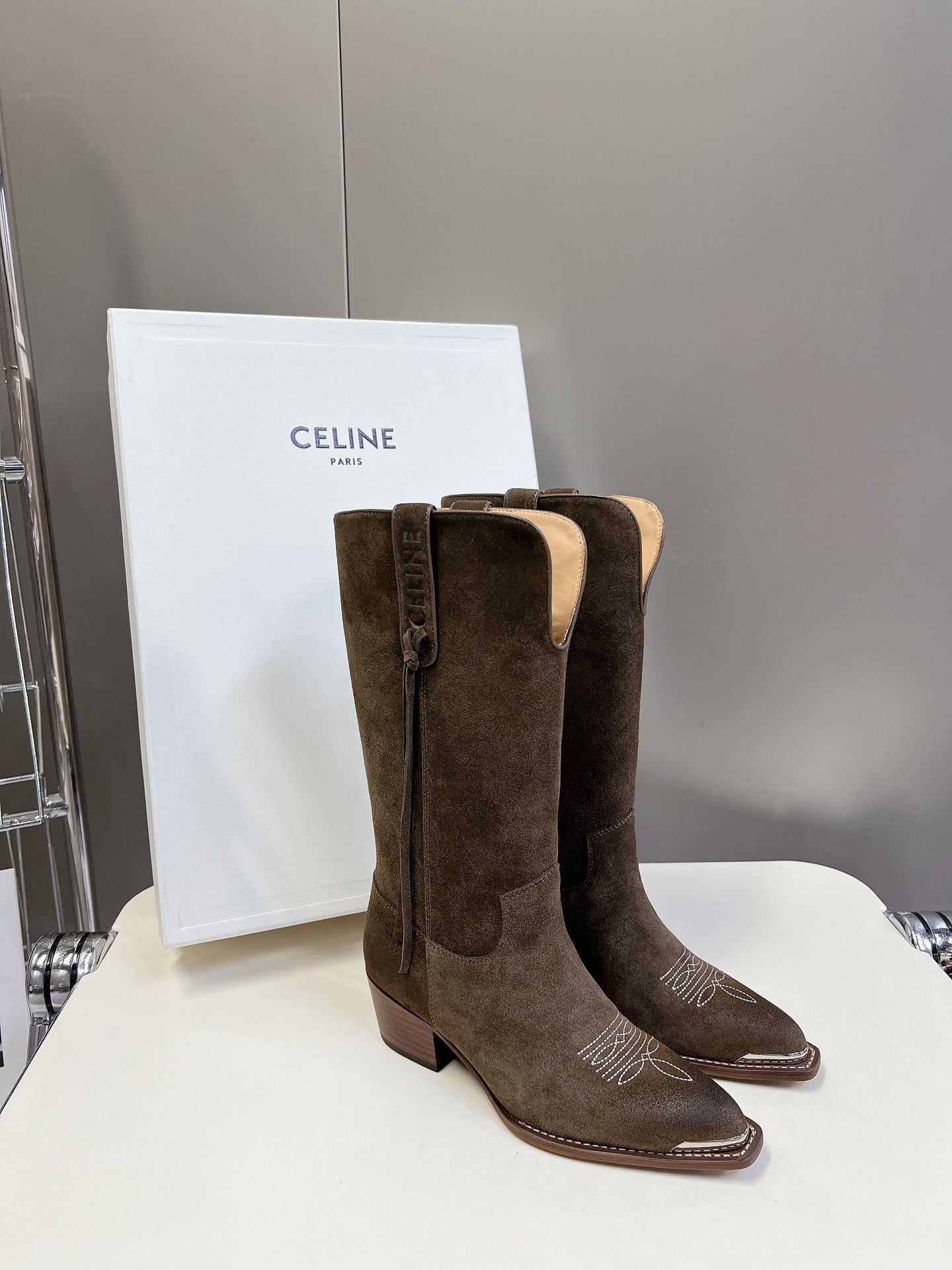CELINE 25S HIGH CUT CHELSEA BOOTS 45MM IN DARK BROWN SUEDE
