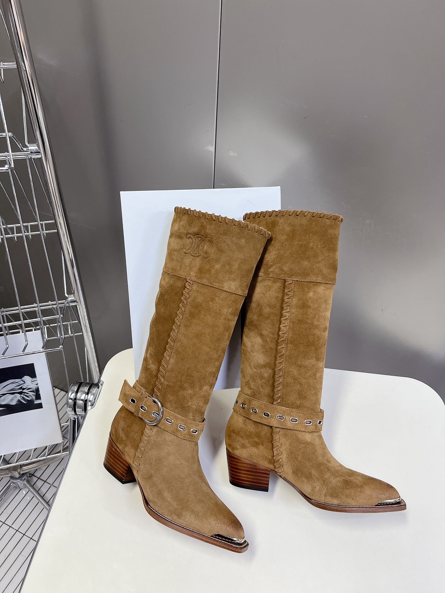CELINE 25S BULKY LACED UP BOOTS 45MM IN BROWN SUEDE