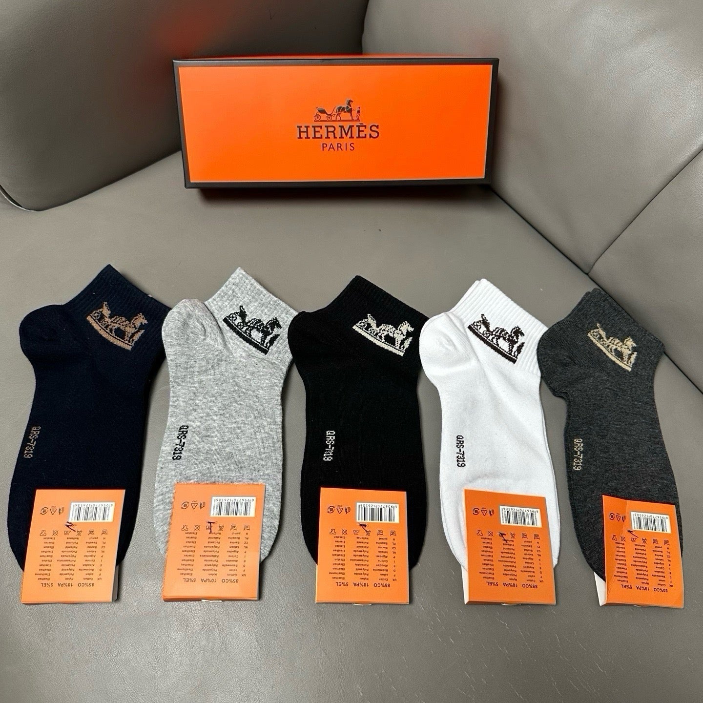 HERMES 26S ANKLE SOCKS 407210 (1 BOX)