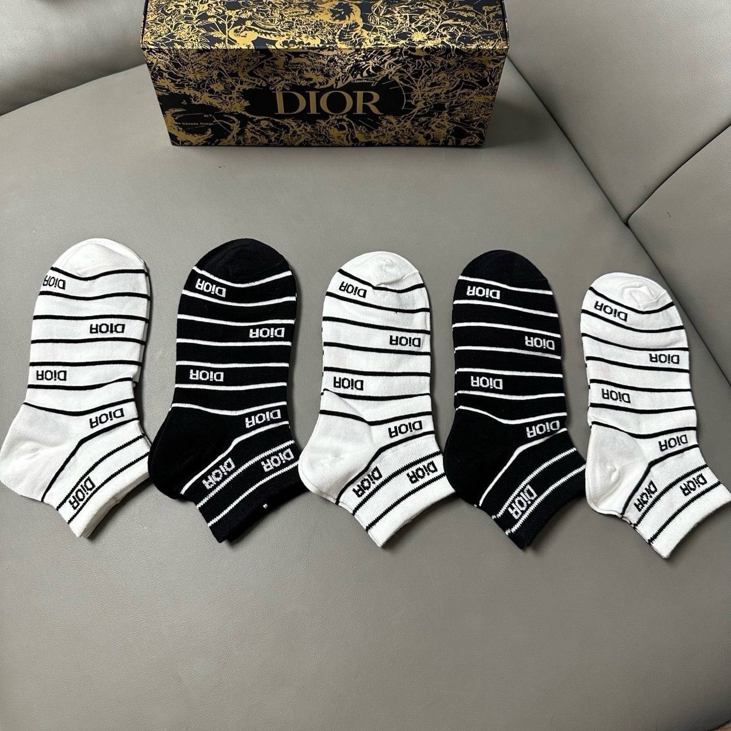 DIOR 26S ANKLE SOCKS 412455 (1 BOX)
