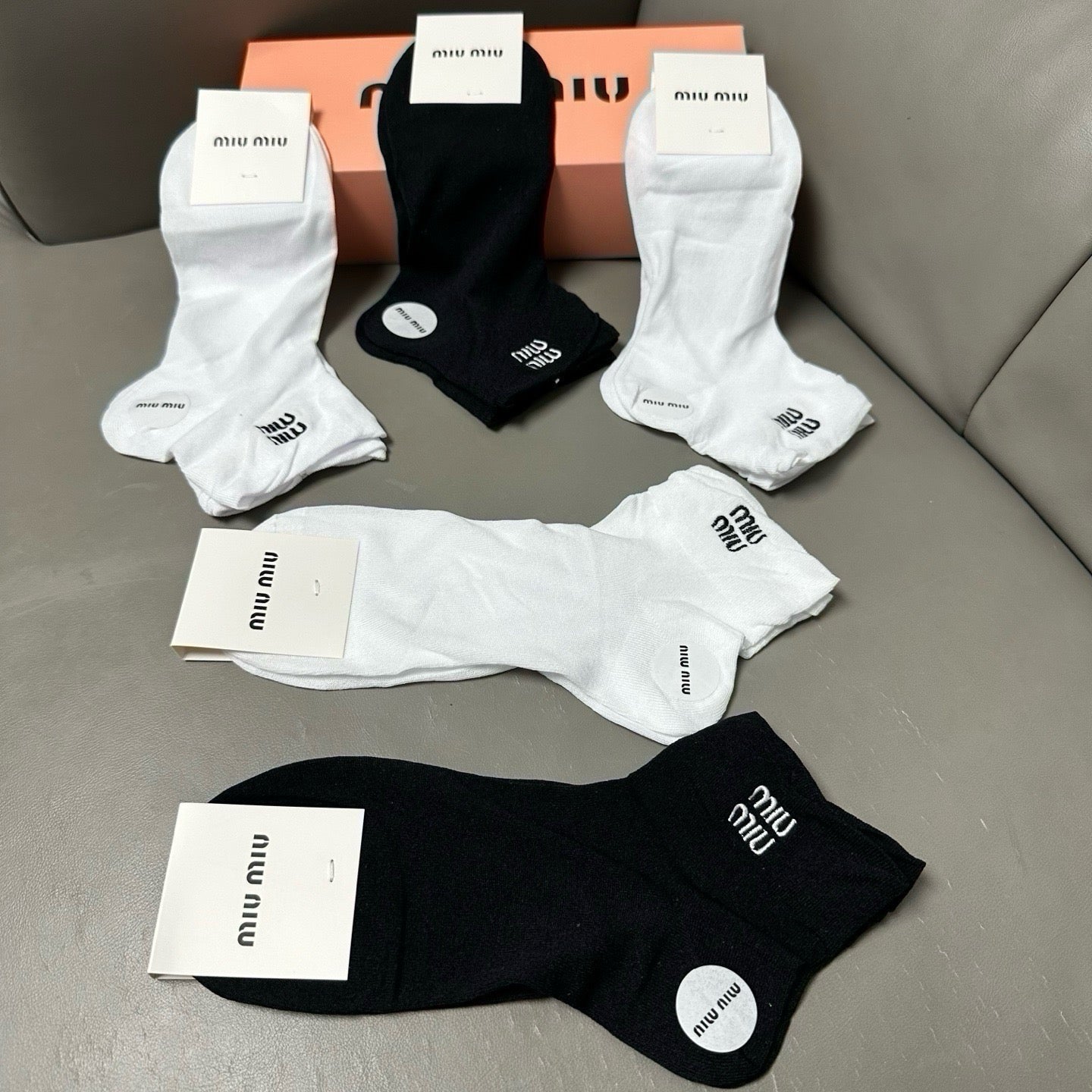 MIUMIU 26S ANKLE SOCKS 415738 (1 BOX)
