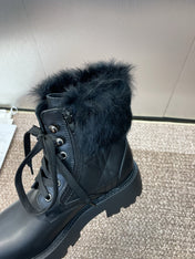 DIOR 25S D-MAJOR ANKLE BOOTS WICKER STYLE 35MM IN BLACK CALFSKIN AND FUR