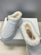CHLOÉ 26S FUR-LINED WEDGE MULES IN LIGHT GREY SUEDE