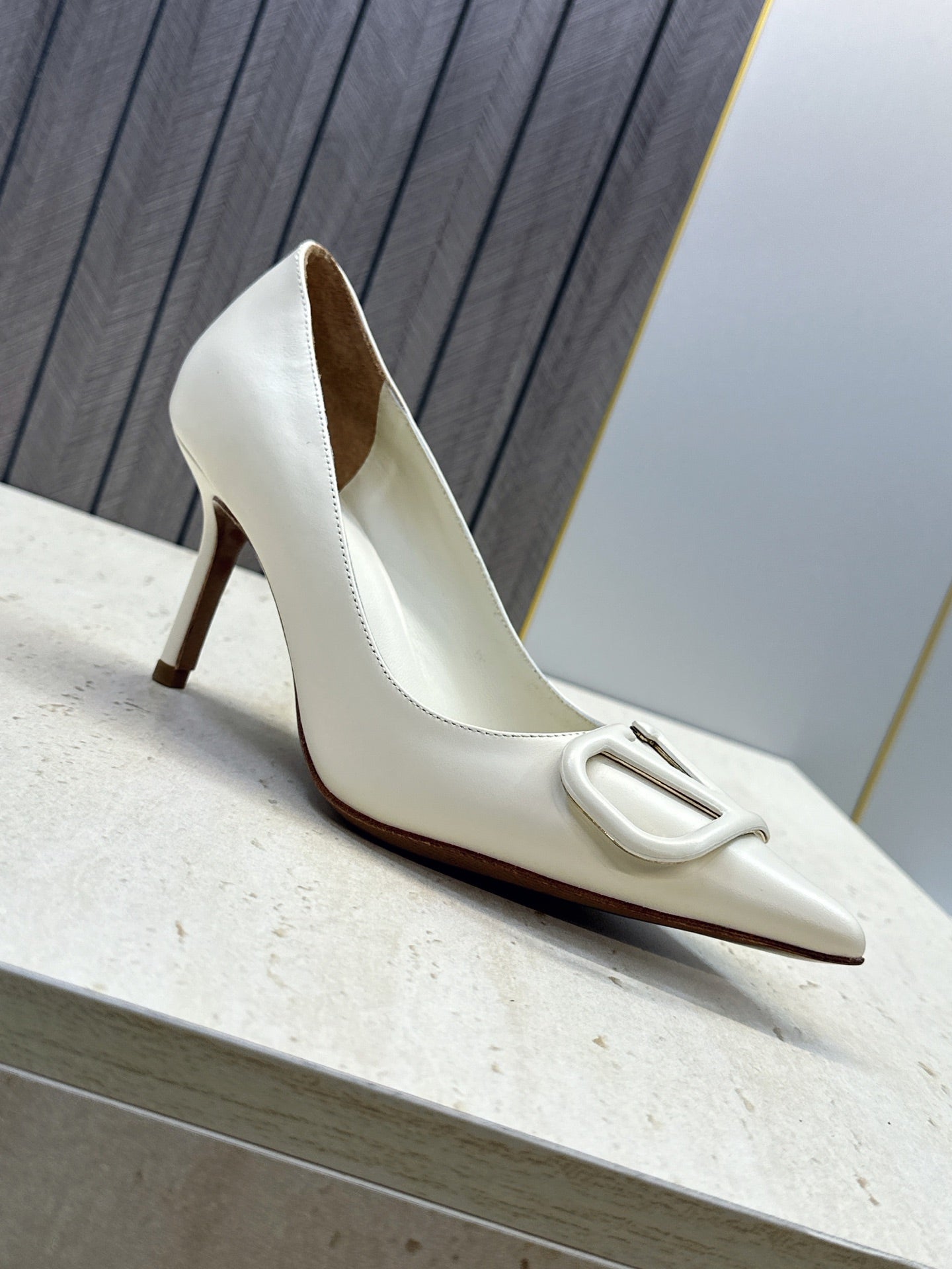 VALENTINO 26S HIGH HEELS 80 MM IN CREAM WHITE CALFSKIN