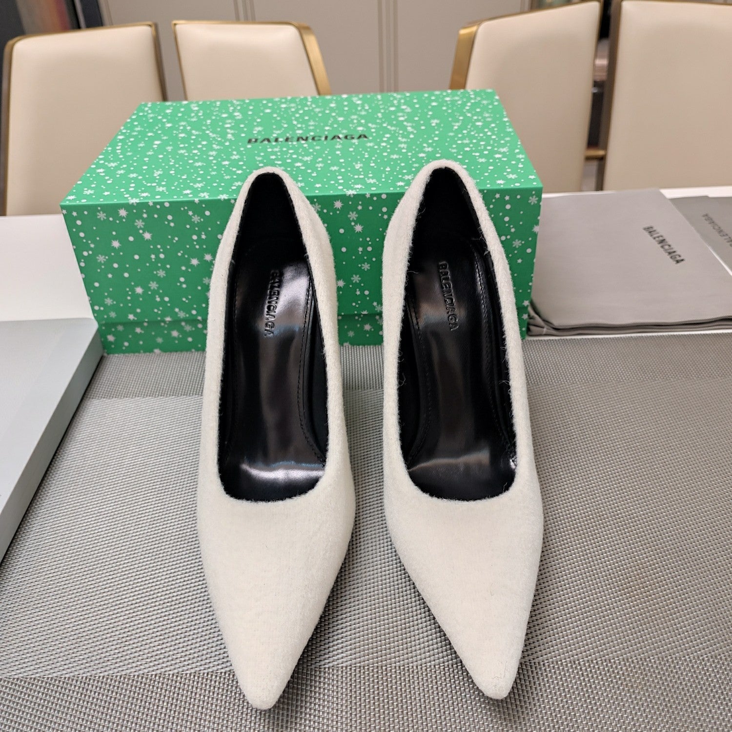 HIGH HEEL PUMPS 90MM IN WHITE WOOL