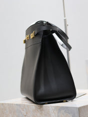 MANHATTAN SHOPPING BAG 40 IN BLACK SMOOTH LAMBSKIN GOLD BUCKLE