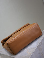 YSL 25S LOULOU PUFFER MM 29 IN CARAMEL CALFSKIN GOLD HARDWARE