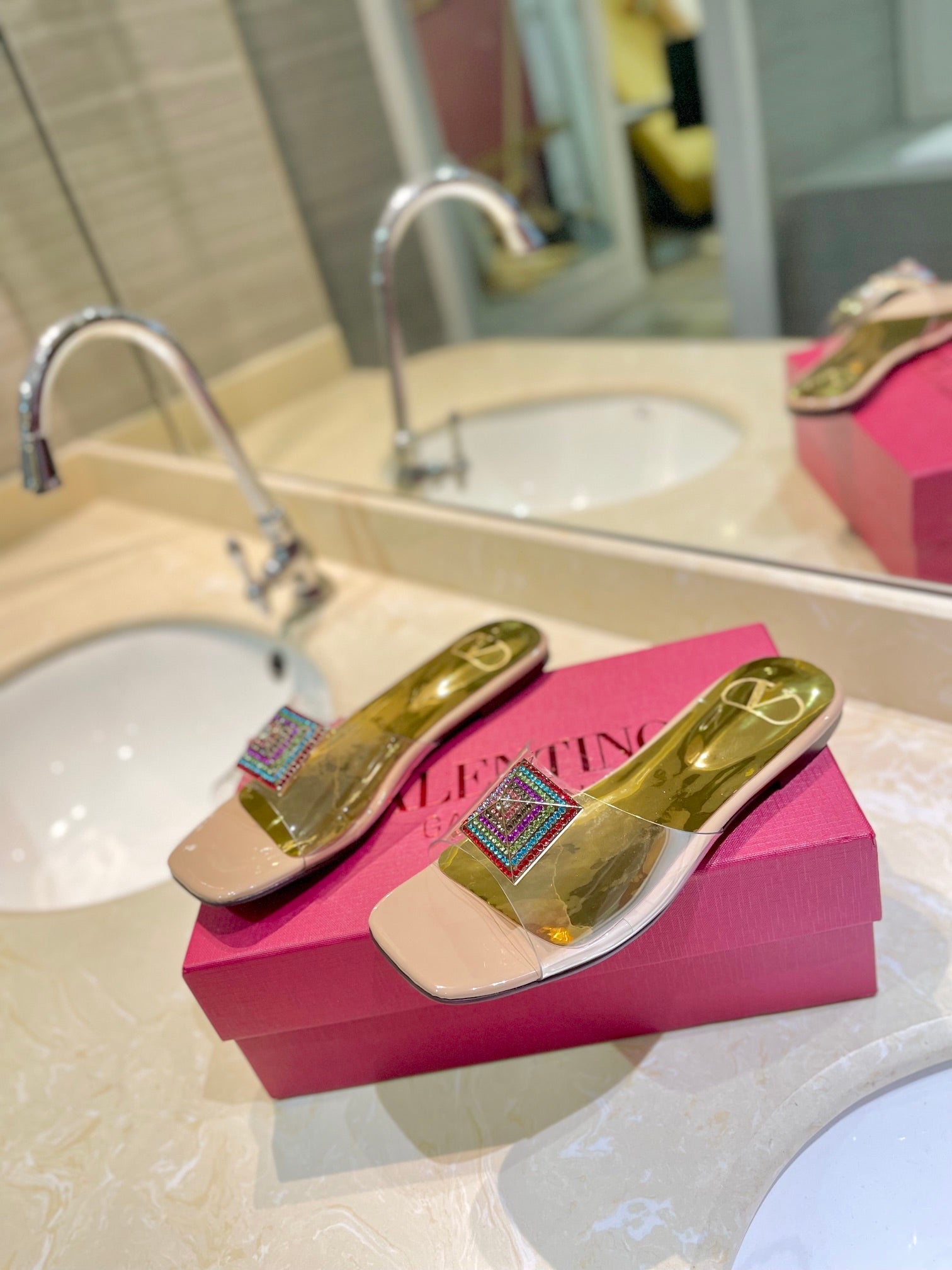 VALENTINO 26S FLAT SLIDES IN NUDE MIX GOLD LAMBSKIN WITH CRYSTAL