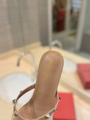 ROCKSTUD MULE SANDALS IN CAMEL BROWN CALFSKIN AND TRANSPARENT PVC FILM