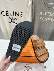 EXTRA SANDAL CARAMEL CALFSKIN